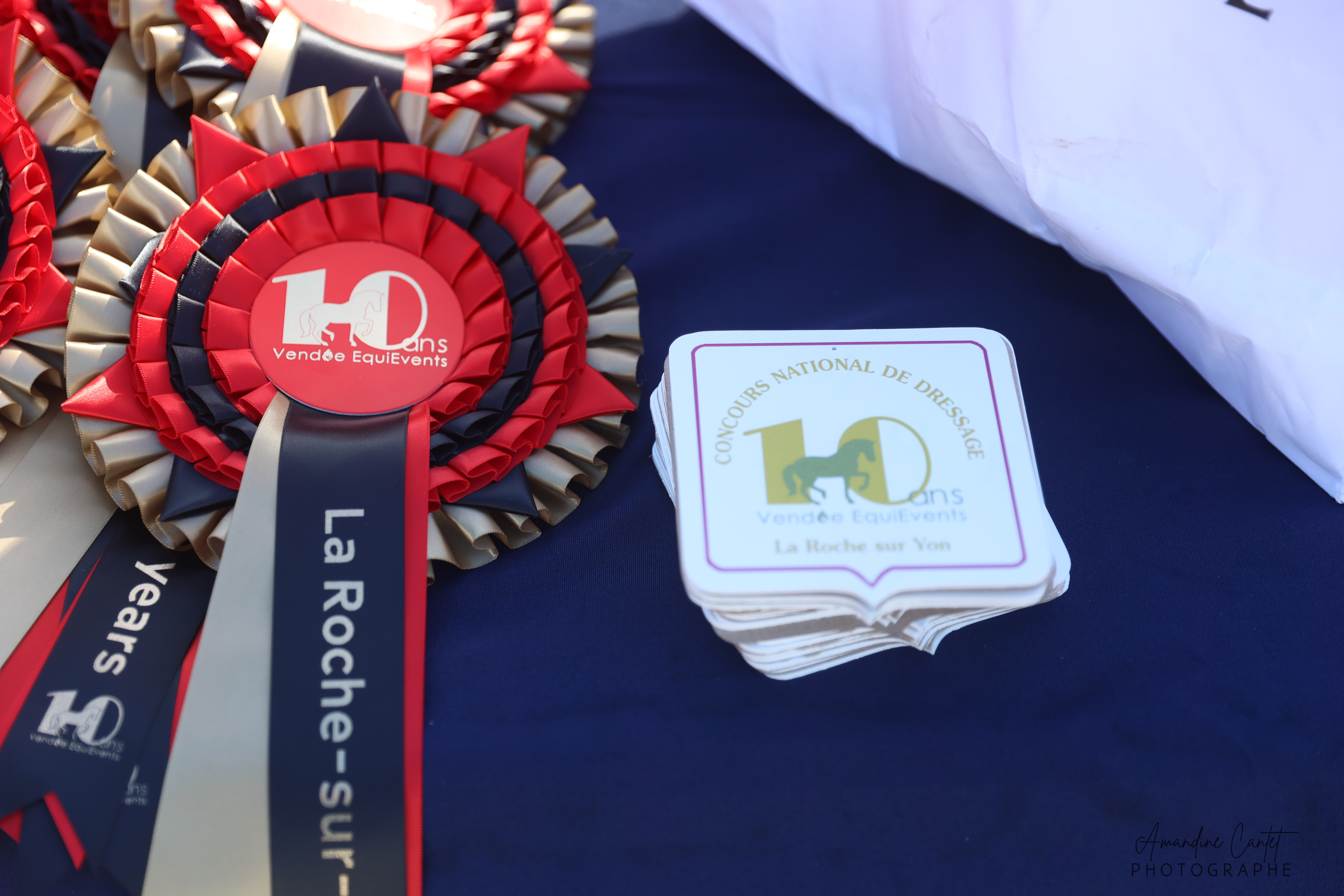 Prix – cocarde et stickers concours